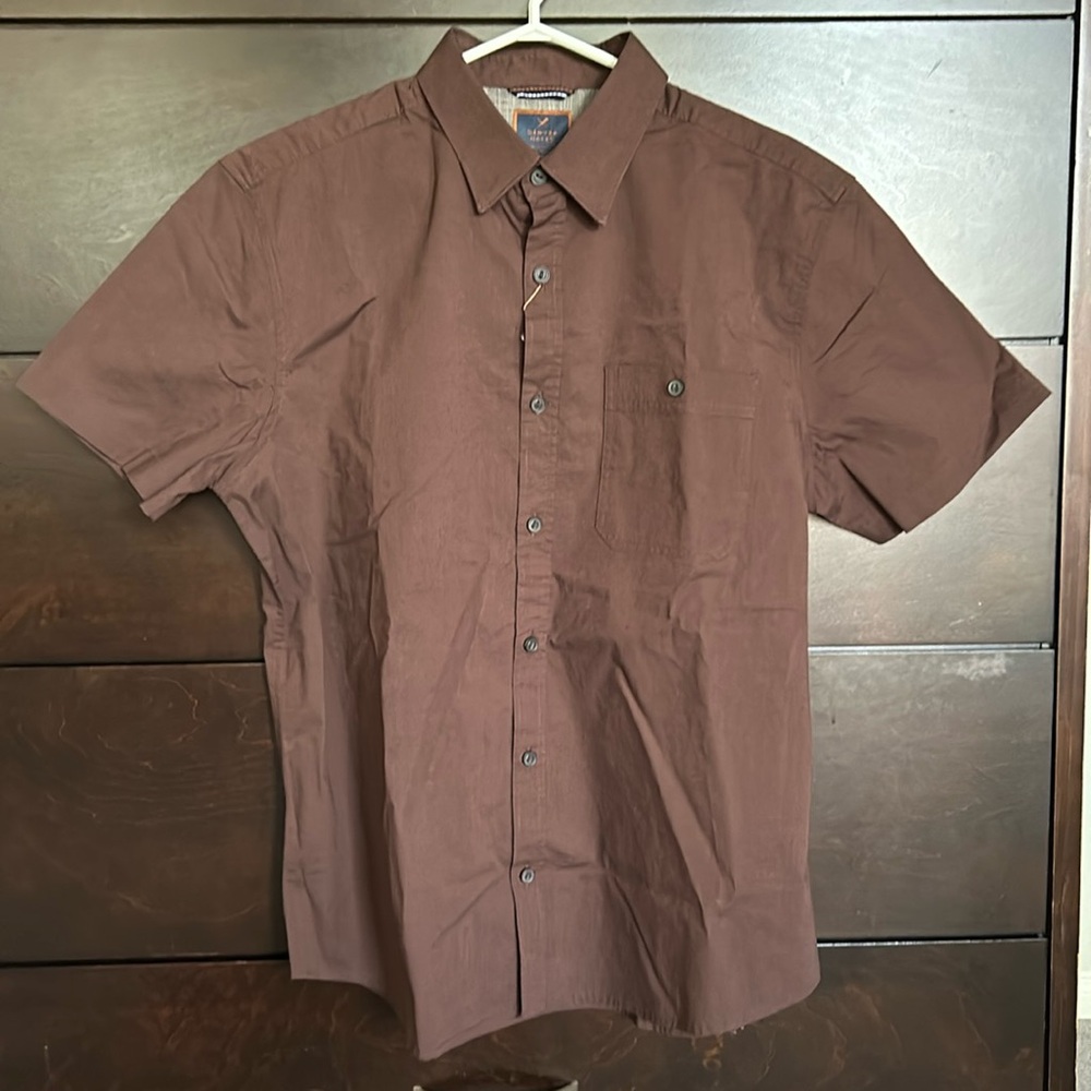 NWT Denver Hayes Button Up Short Sleeve Shirt.